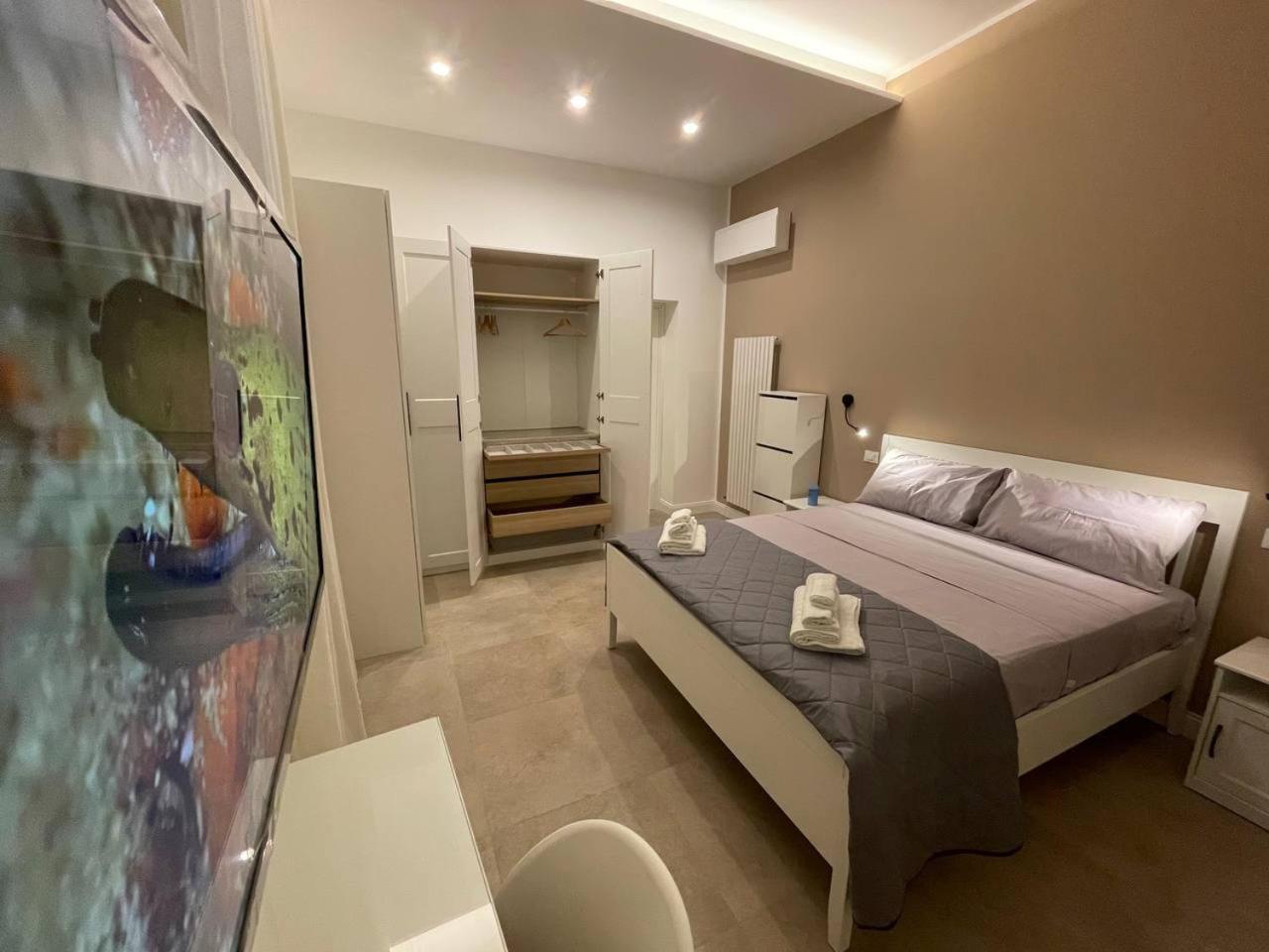 Stazione Apartment Palermo Bagian luar foto